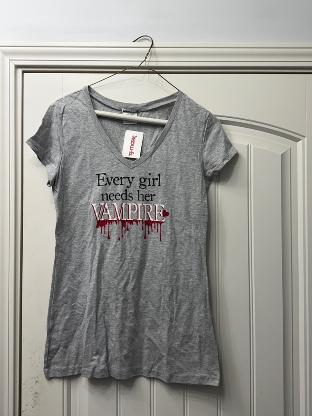 Grey vampire women’s T-shirt